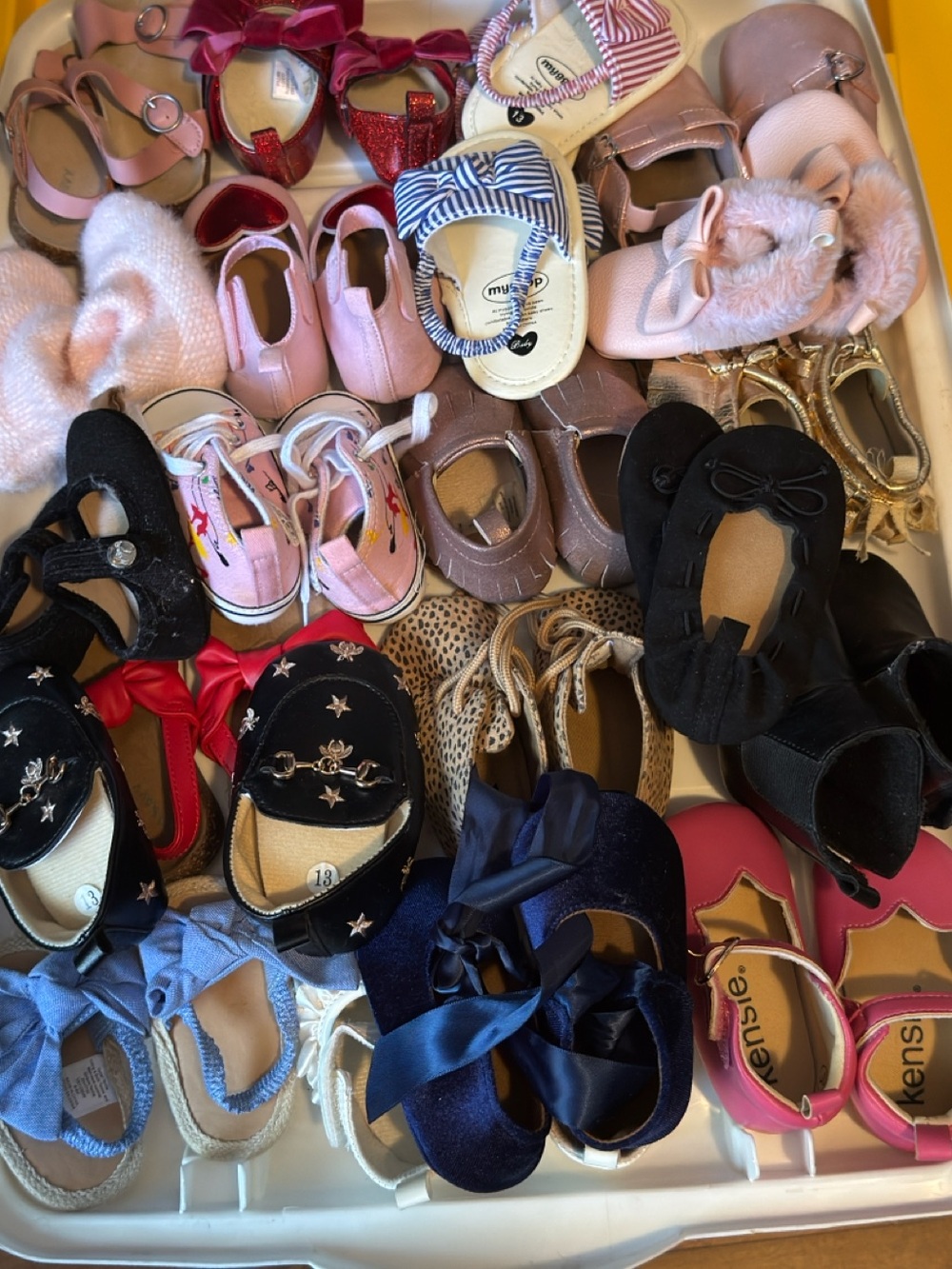 21 Pairs of Baby Shoes. Size 6-12 months